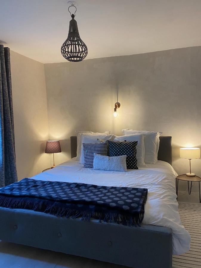 Le Nomade En Provence Bed & Breakfast Bouchet  Dış mekan fotoğraf