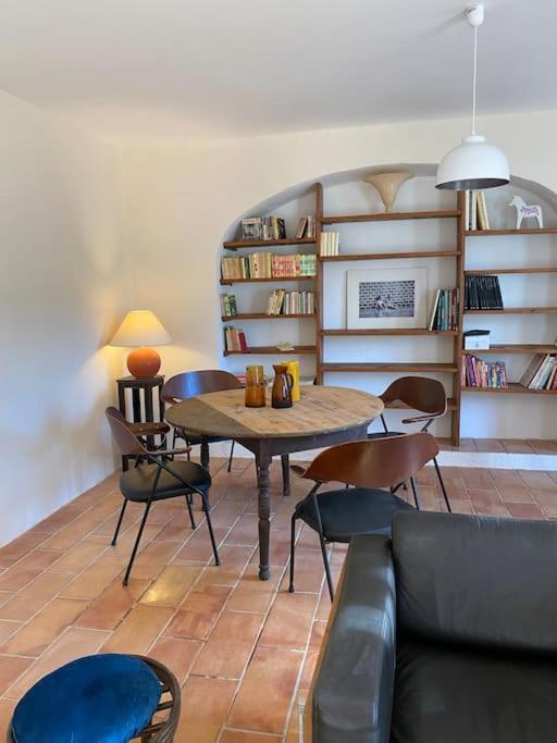 Le Nomade En Provence Bed & Breakfast Bouchet  Dış mekan fotoğraf
