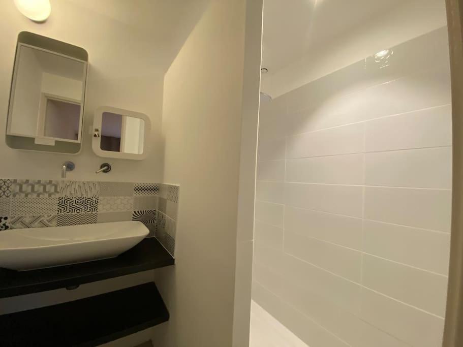 Le Nomade En Provence Bed & Breakfast Bouchet  Dış mekan fotoğraf