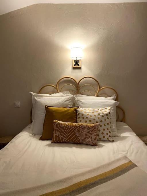 Le Nomade En Provence Bed & Breakfast Bouchet  Dış mekan fotoğraf