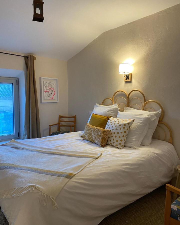 Le Nomade En Provence Bed & Breakfast Bouchet  Dış mekan fotoğraf