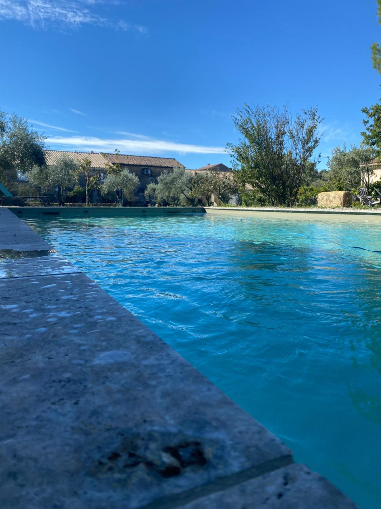 Le Nomade En Provence Bed & Breakfast Bouchet  Dış mekan fotoğraf