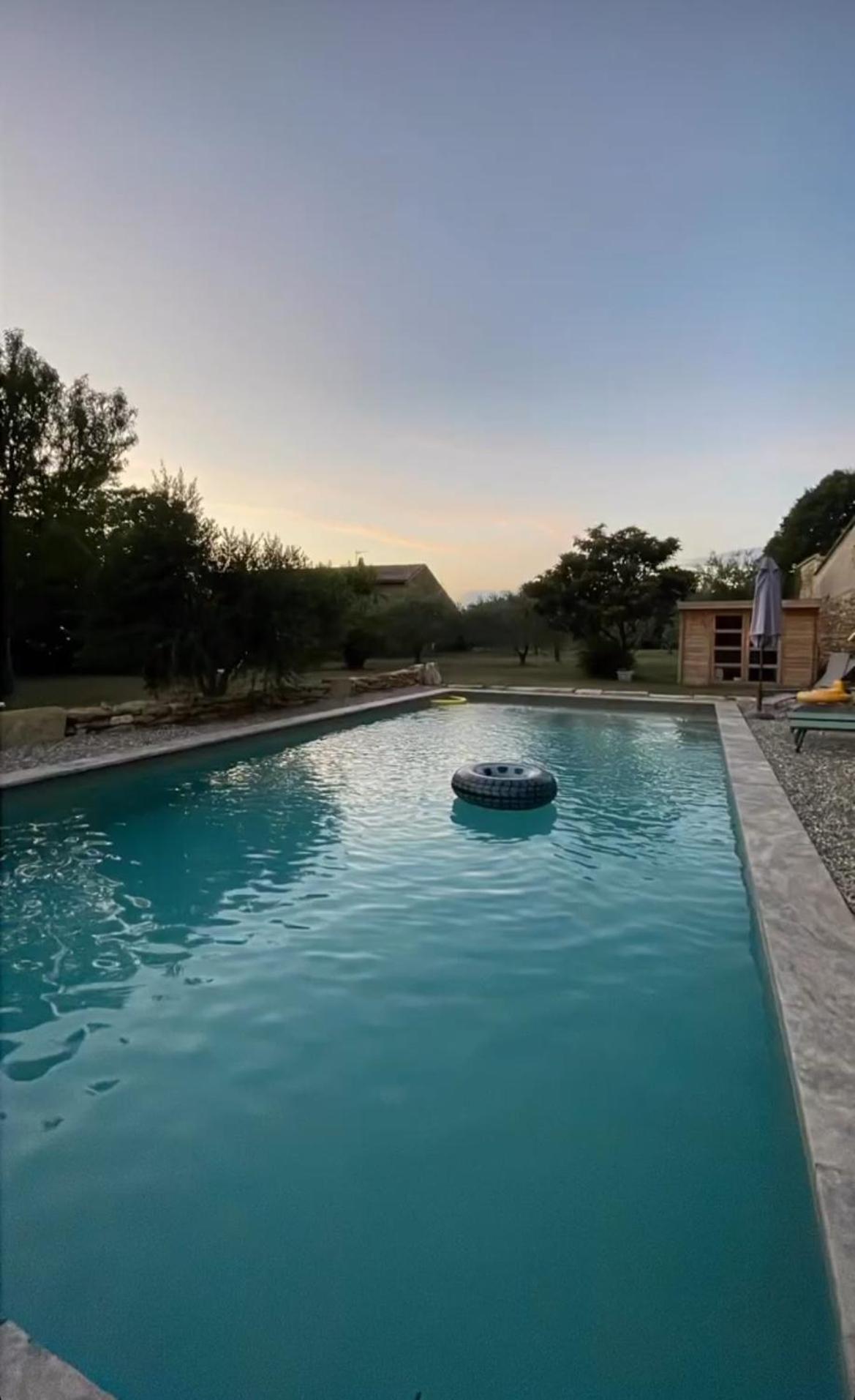 Le Nomade En Provence Bed & Breakfast Bouchet  Dış mekan fotoğraf